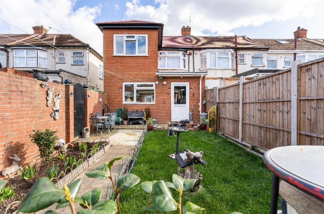 Lovely House Londres Extérieur photo
